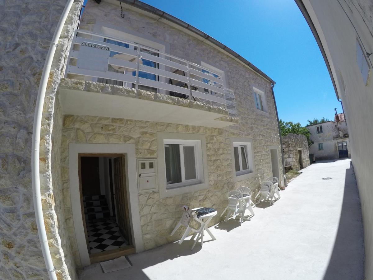 Apartments And Rooms By The Sea Bibinje, Zadar - 6199 Εξωτερικό φωτογραφία