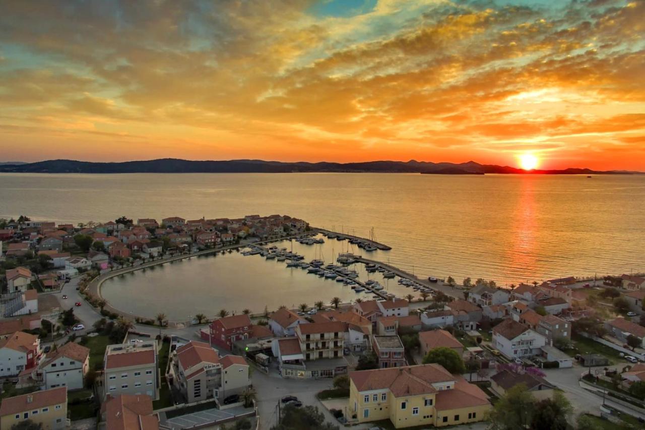 Apartments And Rooms By The Sea Bibinje, Zadar - 6199 Εξωτερικό φωτογραφία
